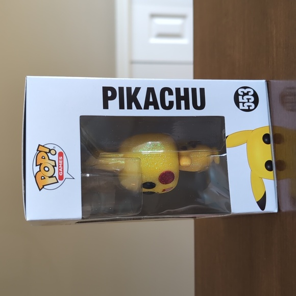 Pokemon Funko Pop Pikachu Glitter Diamond GameStop Exclusive #553 - Picture 7 of 8